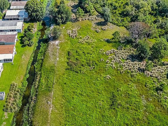 4th image of 0 Glen Cove Ave