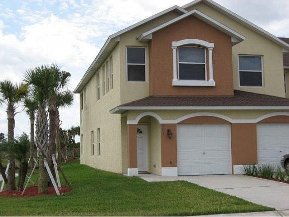 1st image of 1015 Venetian Dr