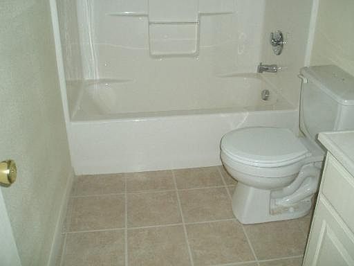 4th image of 19922 Clayton St #2