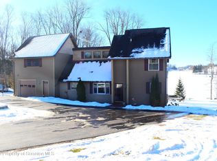 1181 Old County Rd, Montrose, PA 18801