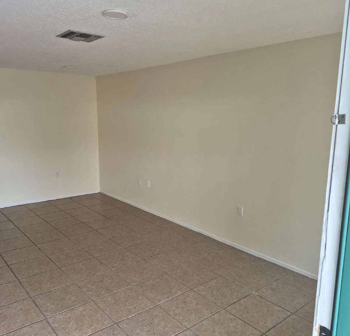 2 bed, 2.0 bath, $1,400 — Photo 4