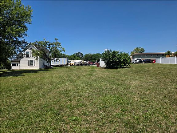 4th image of 5166 Springmill Rd