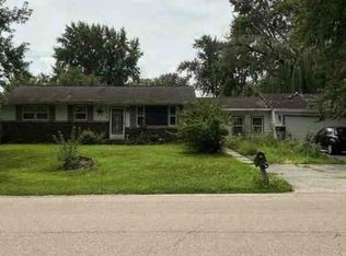 1603 Minns Dr, Machesney Park, IL 61115