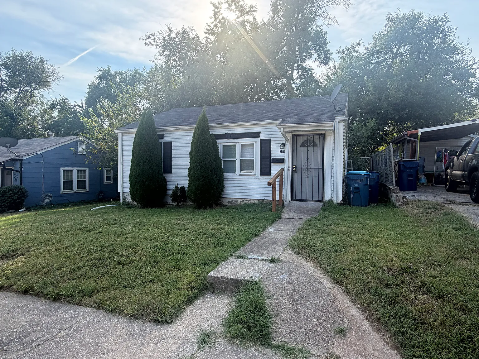 2 bed, 700 sqft, $1,000 — Photo 3