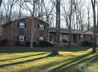 1127 Green Valley Dr, Lewisburg, TN 37091