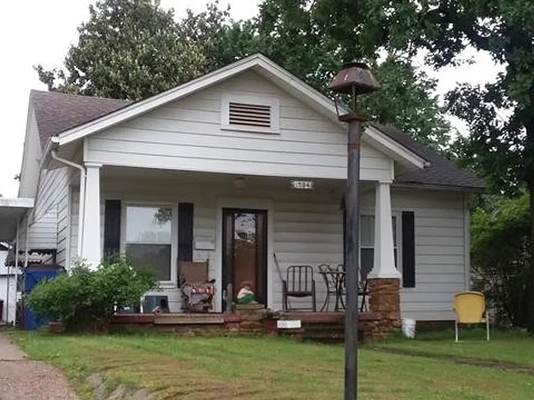 1504 S P St — Photo 1