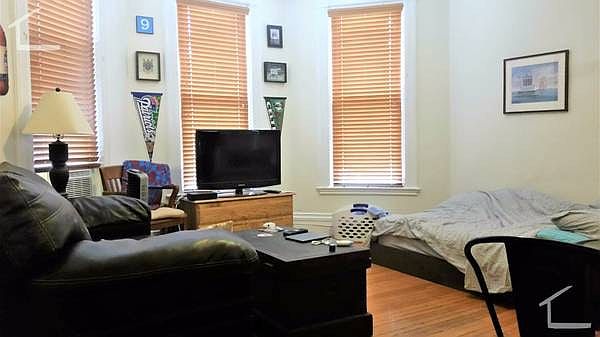 1st image of 5 Sparhawk St APT 002