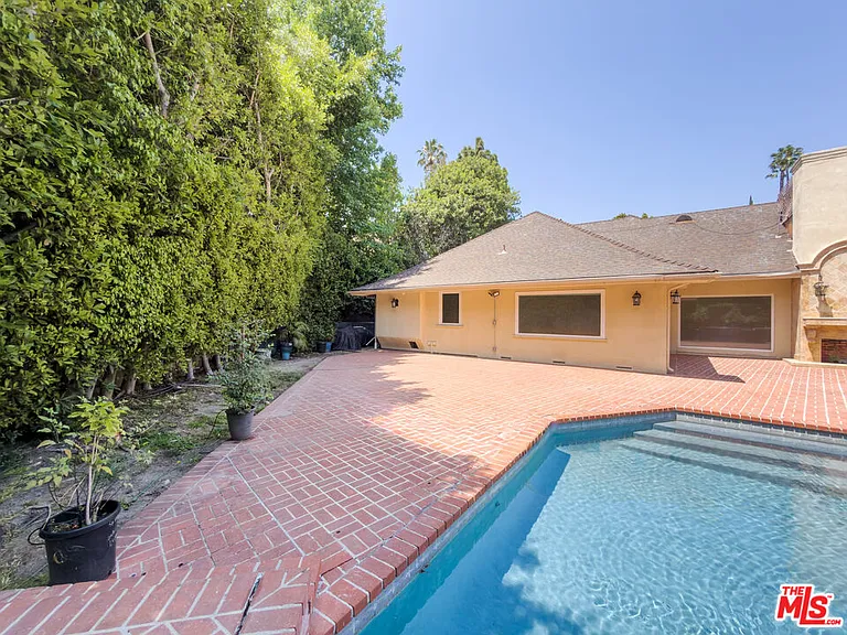 1094 Garden Ln — Photo 63