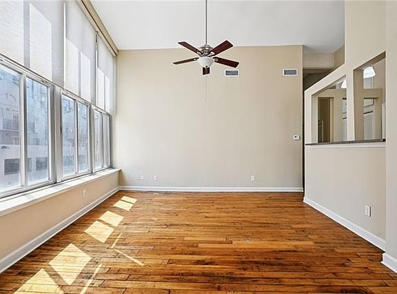 4th image of 333 Julia St APT 313