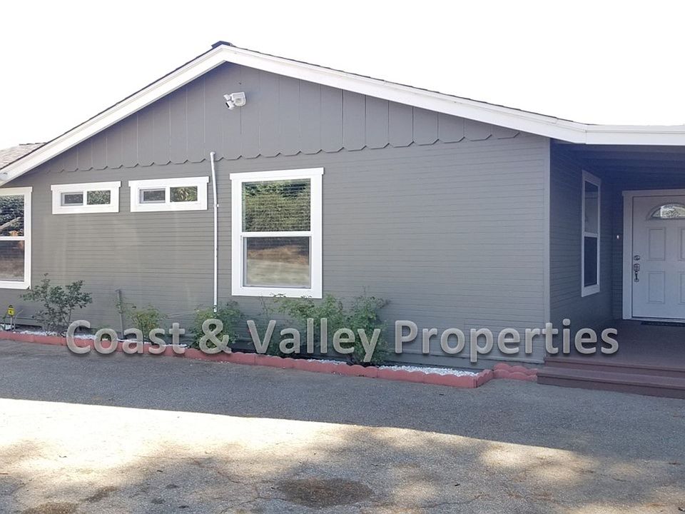 1st image of 1018 El Camino Real N