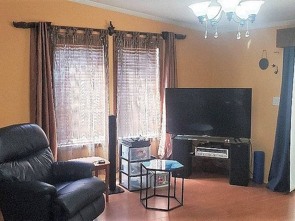 2nd image of 31 Newcastle Dr