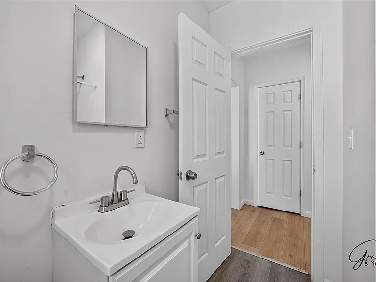 12932 Greiner - Bar Holdings & Blue & White LLC — Photo 15