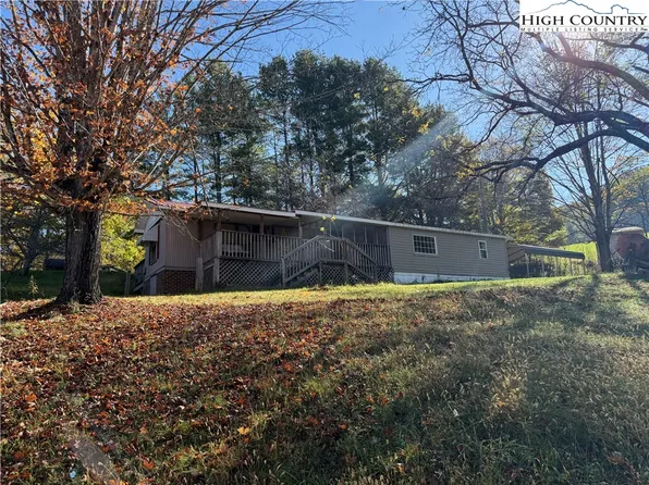 253 Bobby Rash Road, Lansing, NC 28643