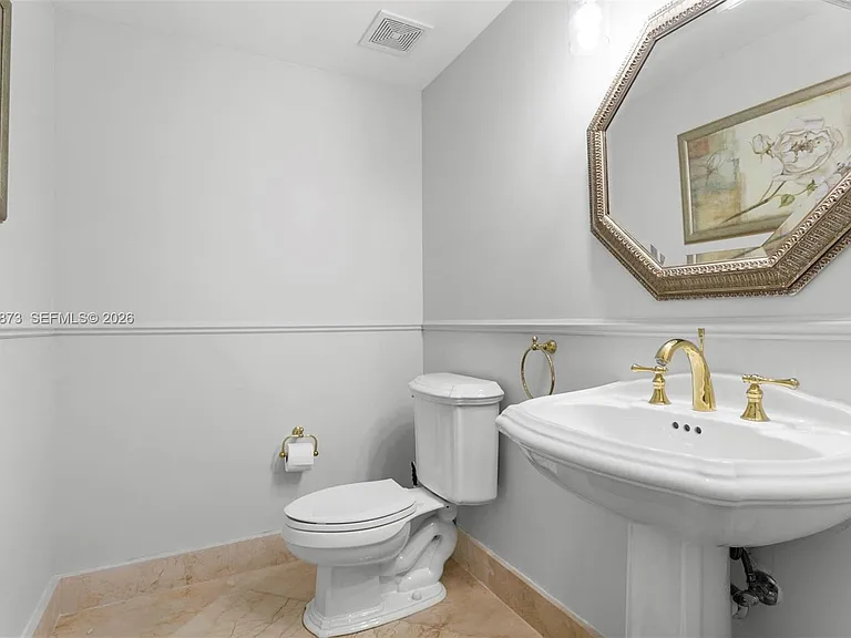 19111 Collins Ave #604 — Photo 16