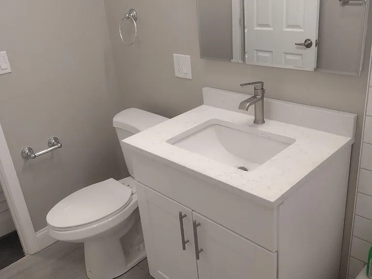 1737 W Wallen Ave #1 — Photo 4