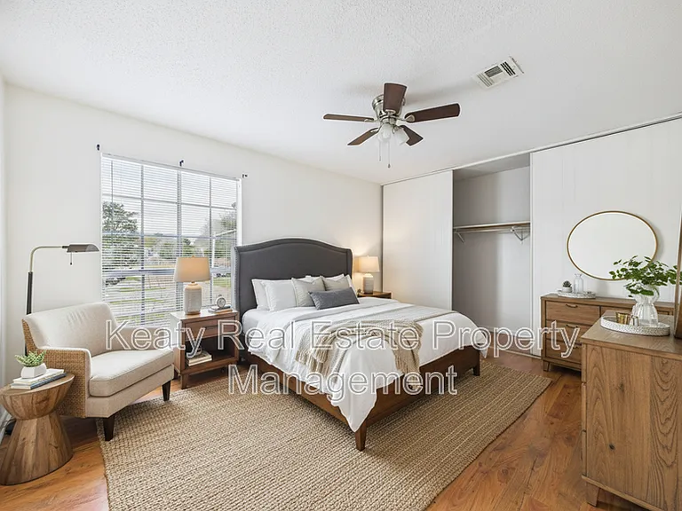407 Fox Run Ave #2 — Photo 3