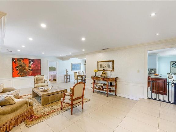 2nd image of 6501 NE 20th Terrace