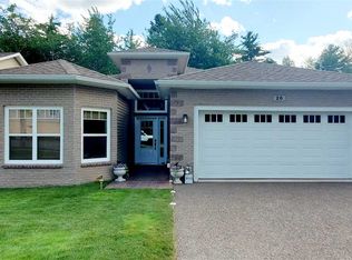 26 Roundhouse Dr, Bridgewater, NS B4V9A9