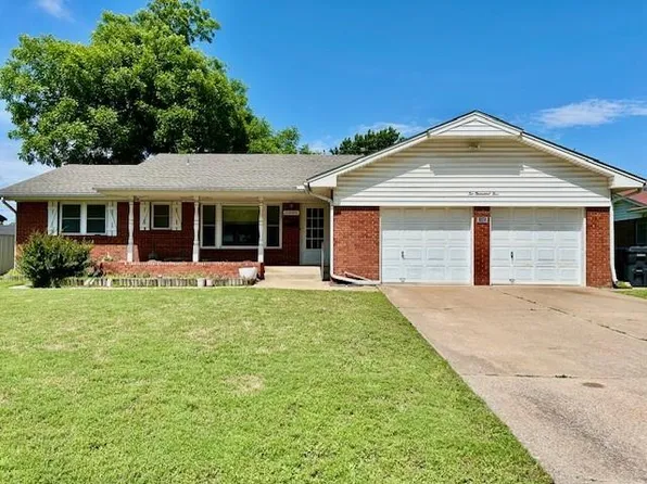 2005 N Peniel Ave, Bethany, OK 73008