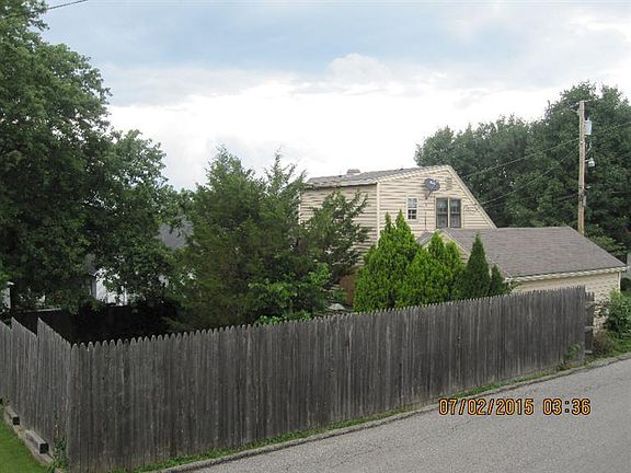 5th image of 211 Doyle Ave