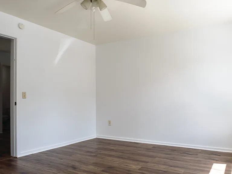 194 W Parmenter St #1 — Photo 3