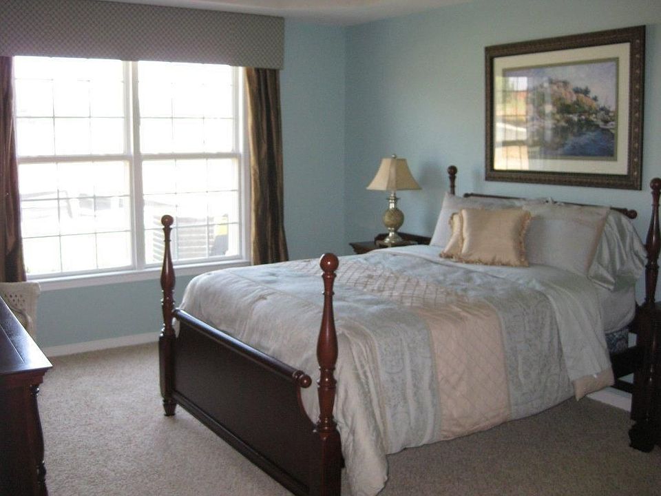 1st Floor Master Bedroom Suite