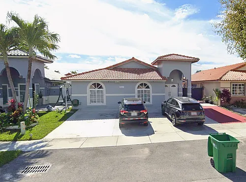 8864 NW 110th St Photo 1 8864 NW 110th St Photo 1