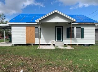 703 Tallow Rd, Lake Charles, LA 70607
