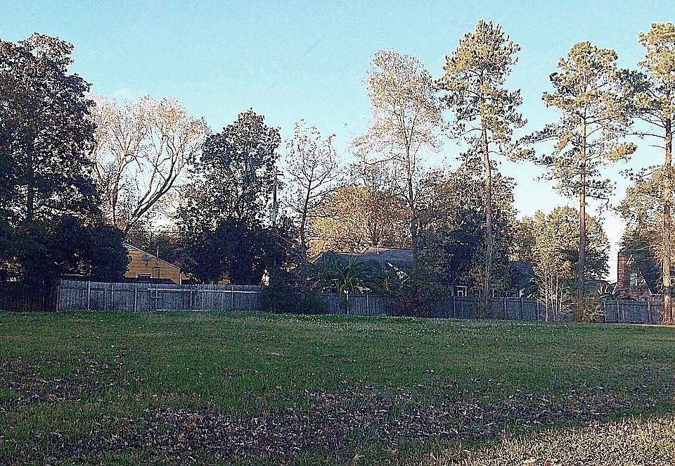 1st image of 104 Willene Ln