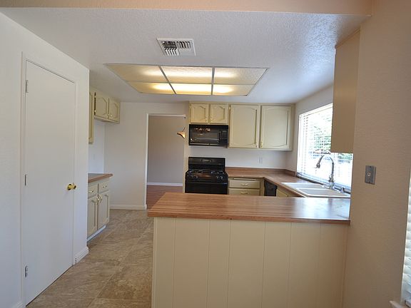 3rd image of 3736 Red Eagle Ct
