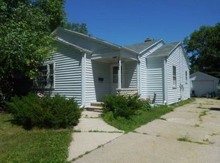 1292 Dousman St, Green Bay, WI 54301