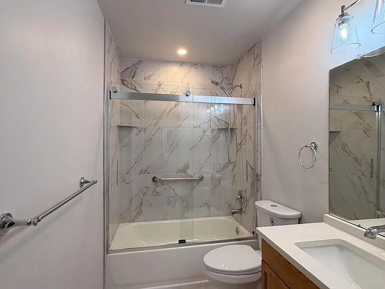 36 Racquet Rd — Photo 15