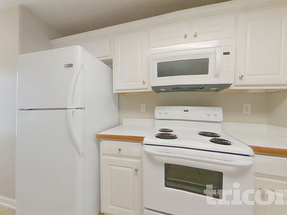5th image of 460 Vinemont Rdg