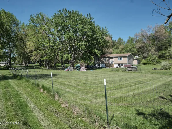 2226 County Rte 27, Claverack, NY 12534