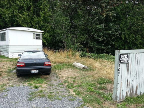 2nd image of 109 203rd Pl SW