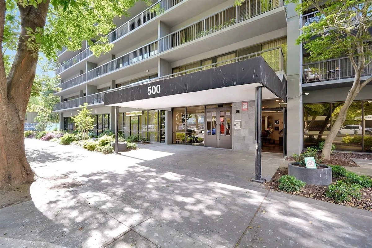Building Photo - 500 N St #1404