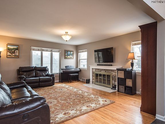 5th image of 11202 S Worth Ave