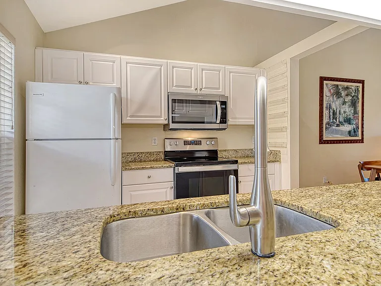 8370 Wingate Dr #724 — Photo 74