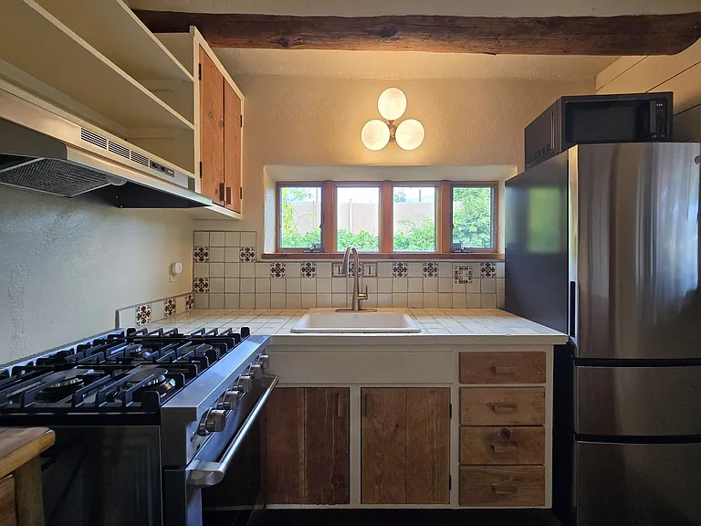 617 Don Felix St #A — Photo 7