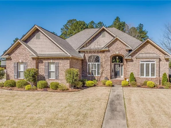 20 Green Laurel Cv, Elmore, AL 36025