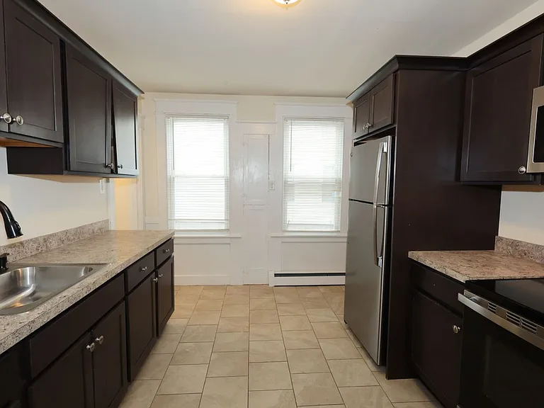 146 Division St #1 — Photo 12