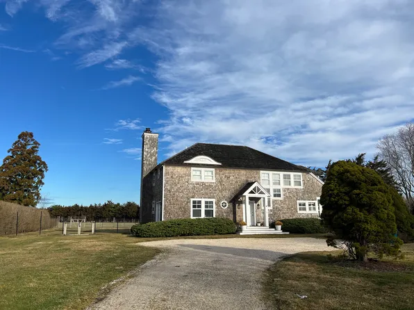 https://photos.zillowstatic.com/fp/28804c9bb09a11e87fd7c37b46362f74-p_e.webp