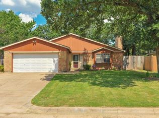 4823 Butterfield Rd, Arlington, TX 76017