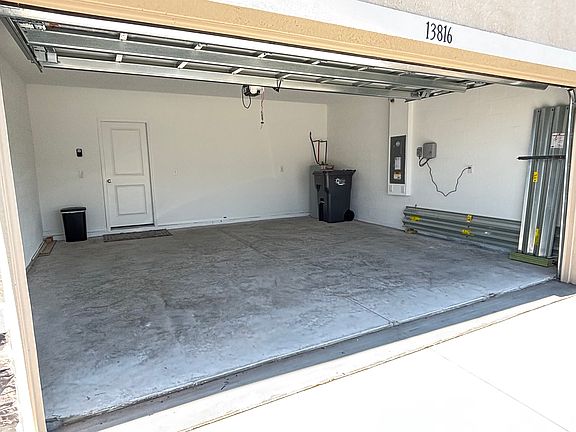 5th image of 13816 Shellmore Ave