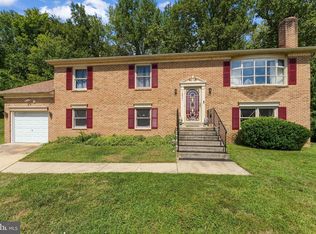 10501 Cedarwood Ln, Fort Washington, MD 20744
