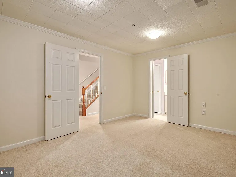 19421 Rayfield Dr — Photo 23