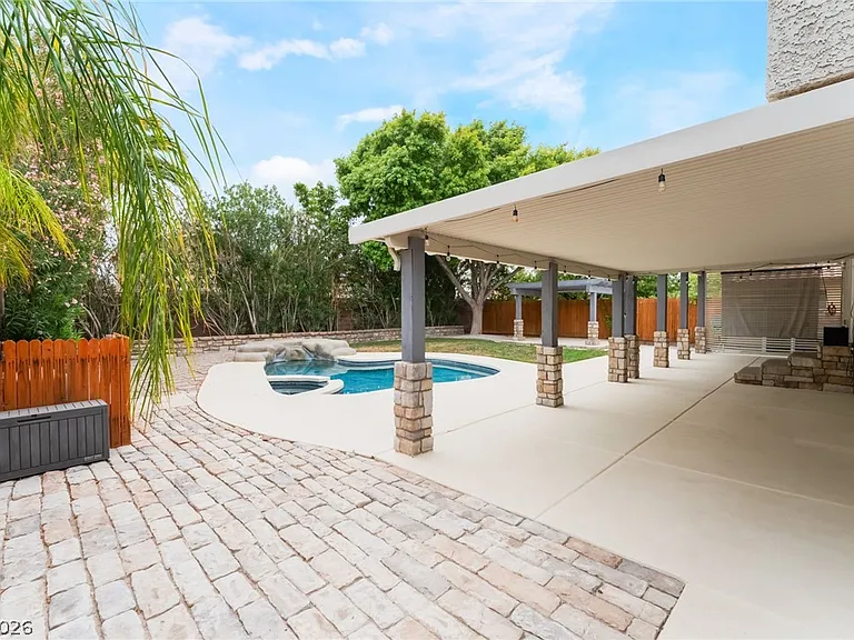 7425 Copper Crown Ct — Photo 42