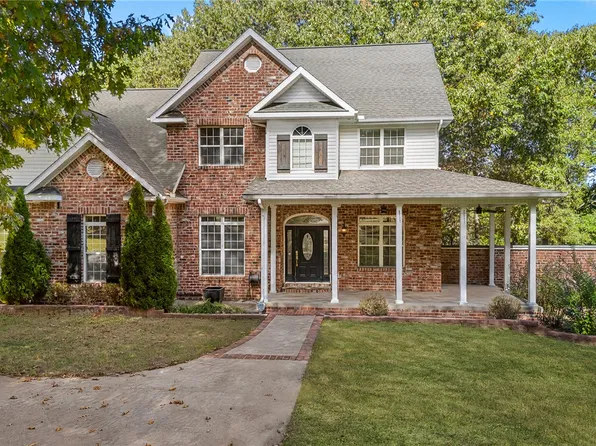 1629 Clover Hill Rd, Harrison, AR 72601