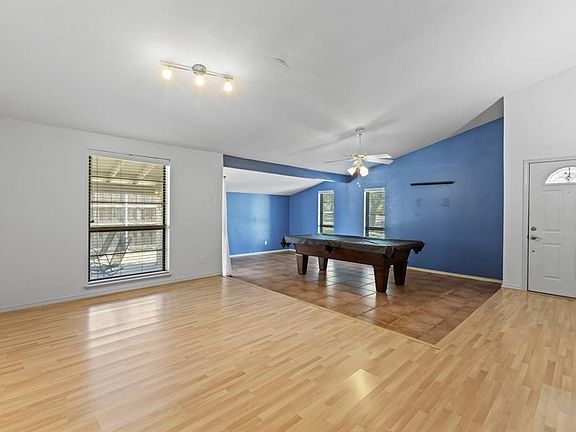4th image of 3107 Barton Rd
