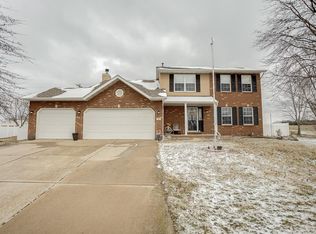 1 Sunset Chase, Troy, IL 62294